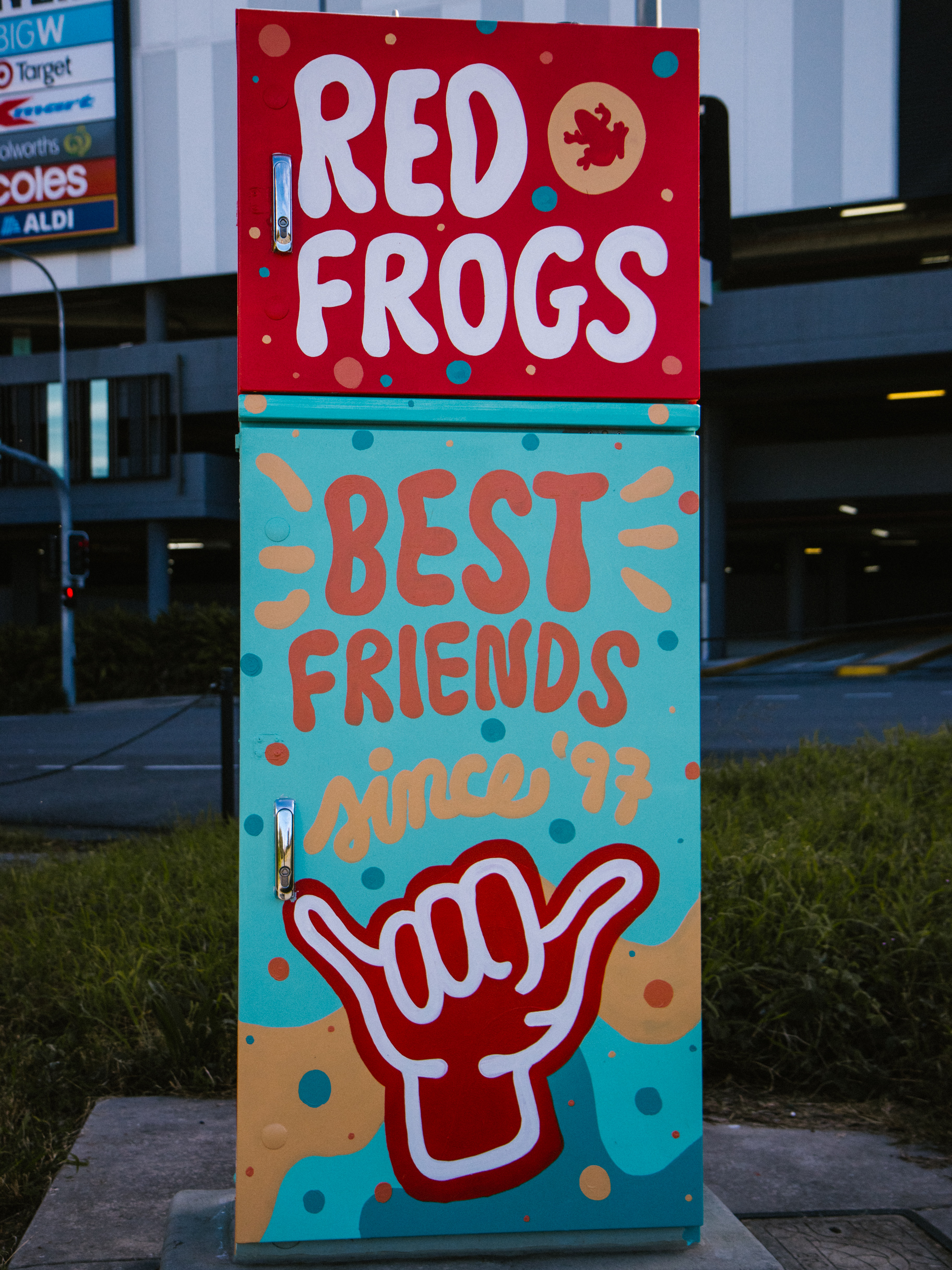 B0640_Annabel-Munro-(Red-Frogs)_Red-Frog-Best-Friends-Since-'97_01