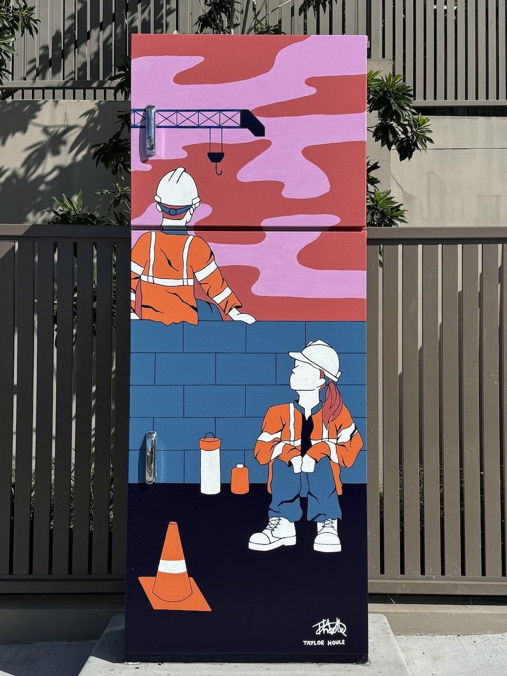 AB-B8119-Taylor_Houle_&_Indooroopilly_State_High_School-Evening_Rest-01