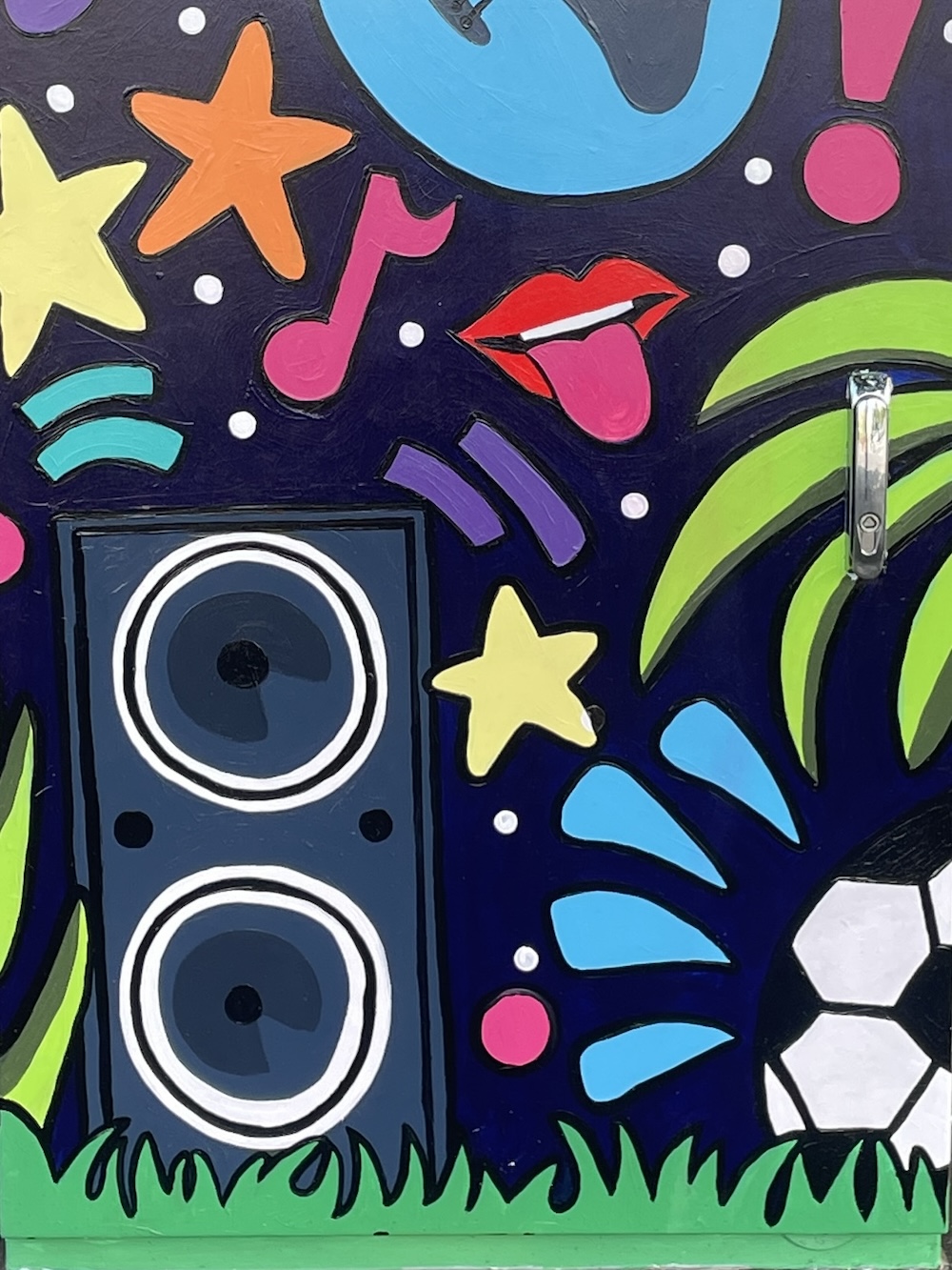 AB-B0041-Helen_Lucas-&_Gemma_Lucas-Footy,_fireworks,_fans_festicities_&_fun!-AB-10