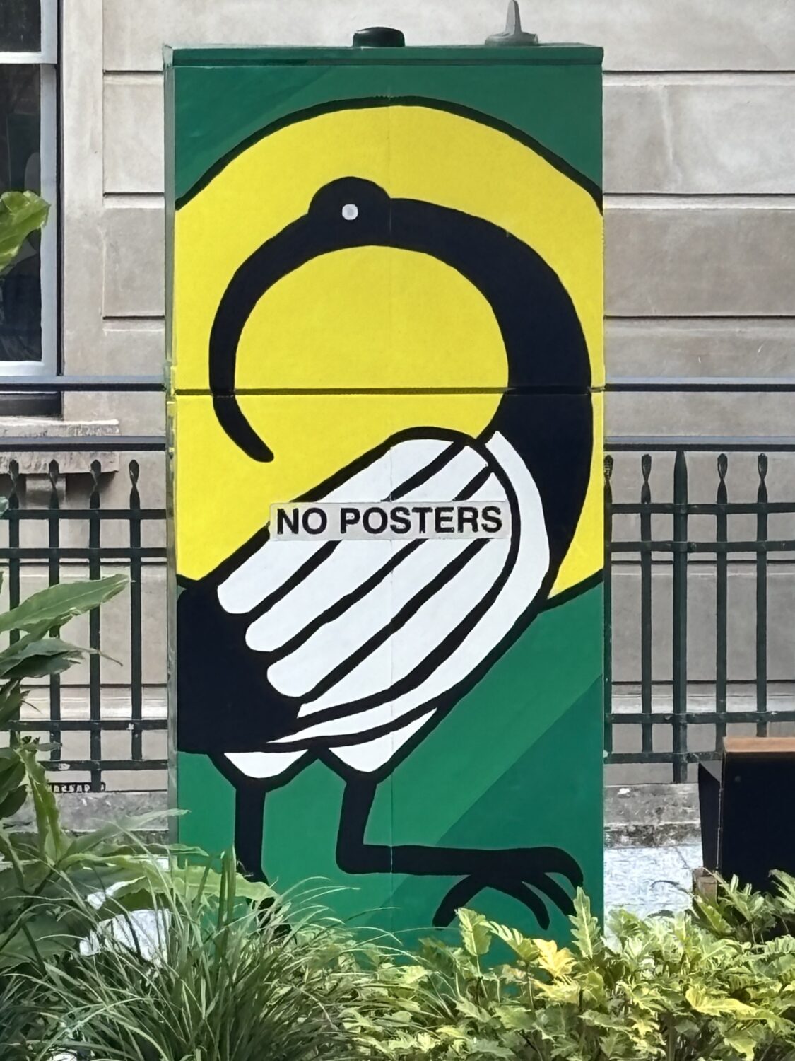 AB-B0360-Jesse_Irwin-Hinking_and_Screaming-02