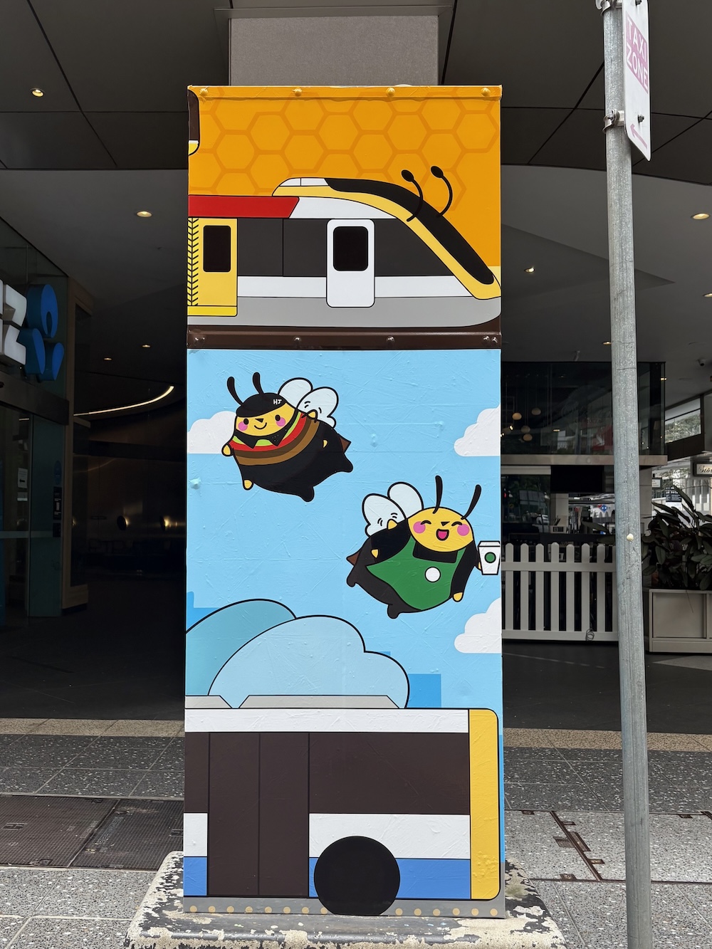 AB-B0017-Angel_Bao- Central_Hive-AB-02