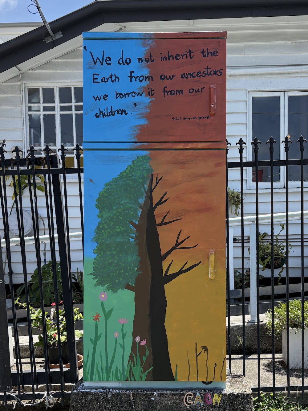 AB-B0202-Quintessa_Denniz-The_Earth_is_worth_fighting_for-AB-01