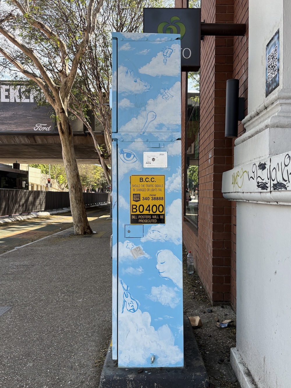 AB-B0400-Hillary_Wall-Cloud_Museum- AB-03