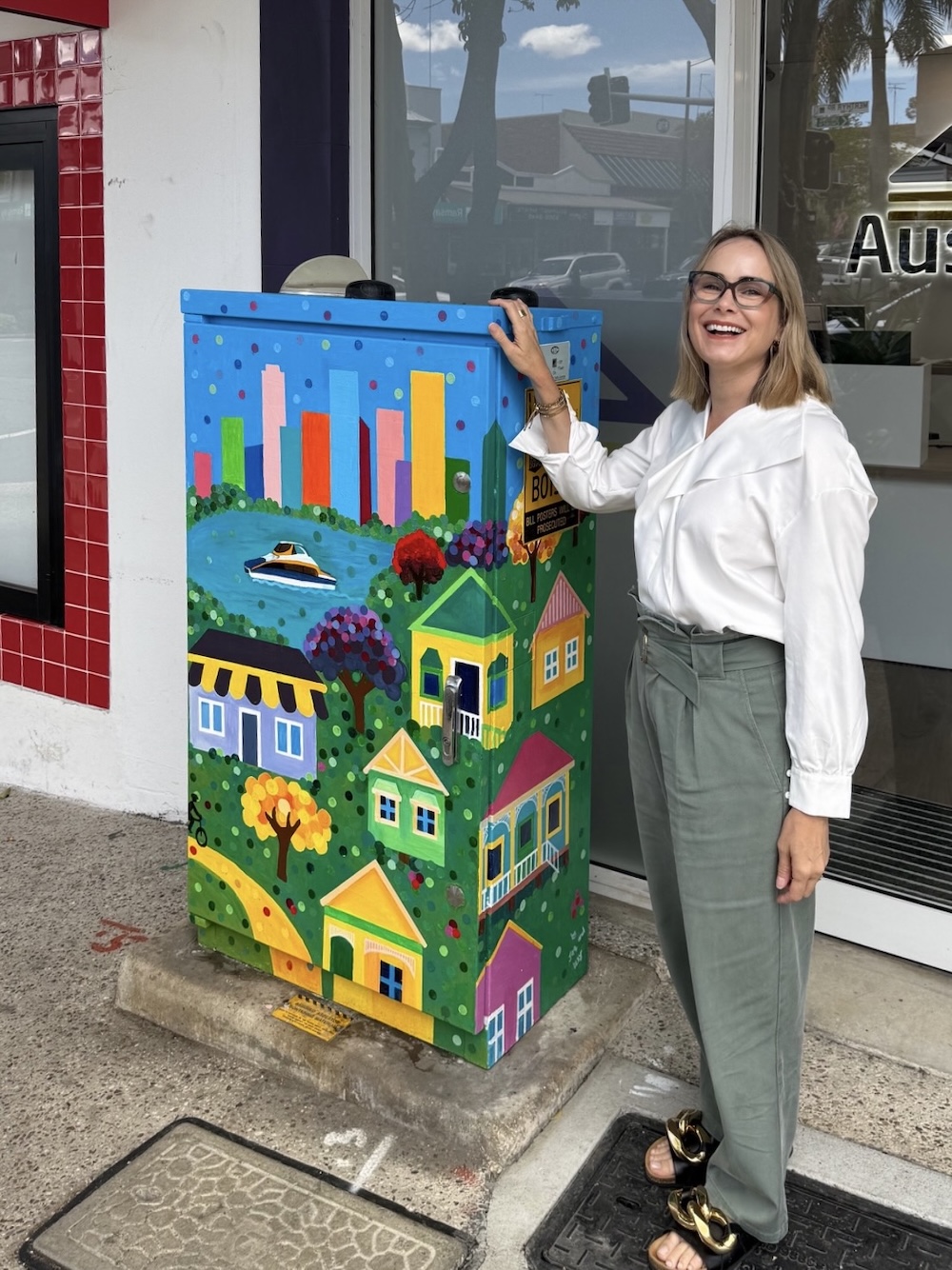 AB-Jacueline_Schofield_&_Aussie_Home_Loans-Confetti_over_New_Farm-10