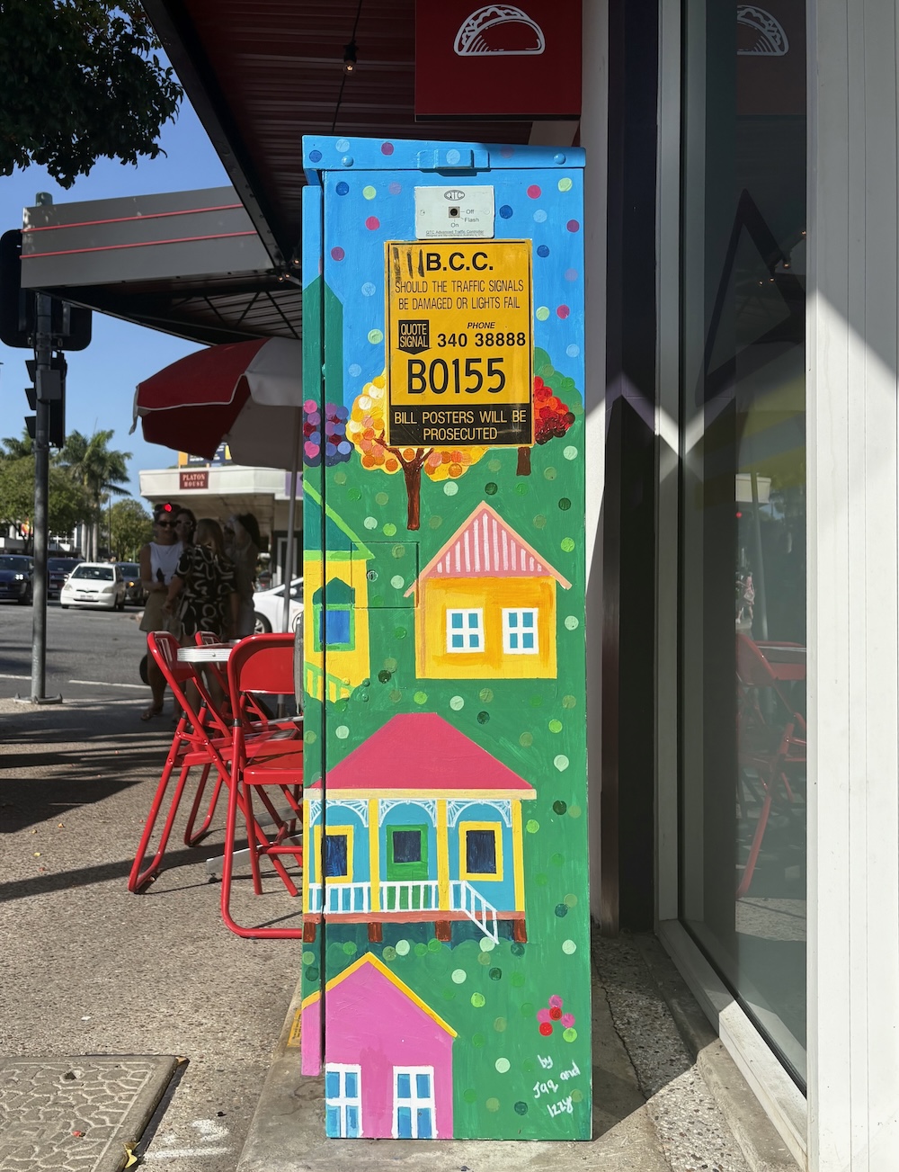 AB-Jacueline_Schofield_&_Aussie_Home_Loans-Confetti_over_New_Farm-AB-02