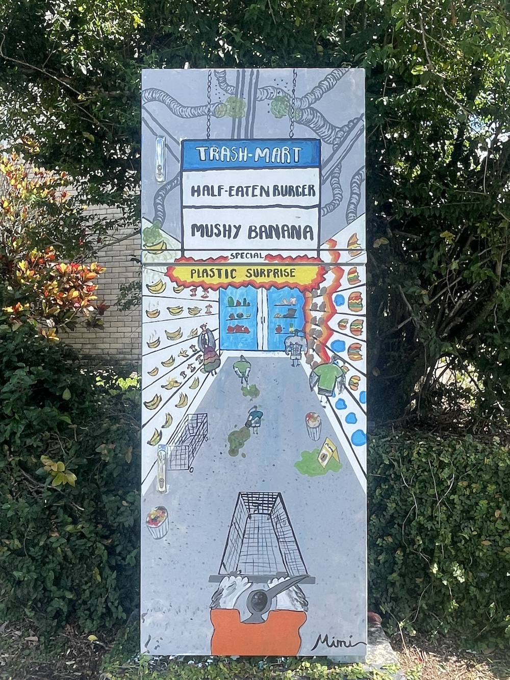 AB-B0688-Mimi_Smrecnik_&Loretto_College-One_Man's_Trash_is_another_ibis's)treasure-AB-01