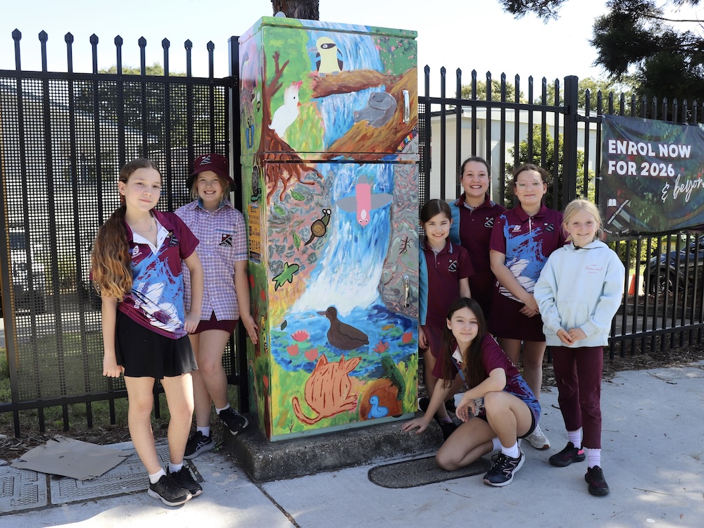 AB-B0149-Students_at_Grovely_State_School-The_nature_of_our_school-13