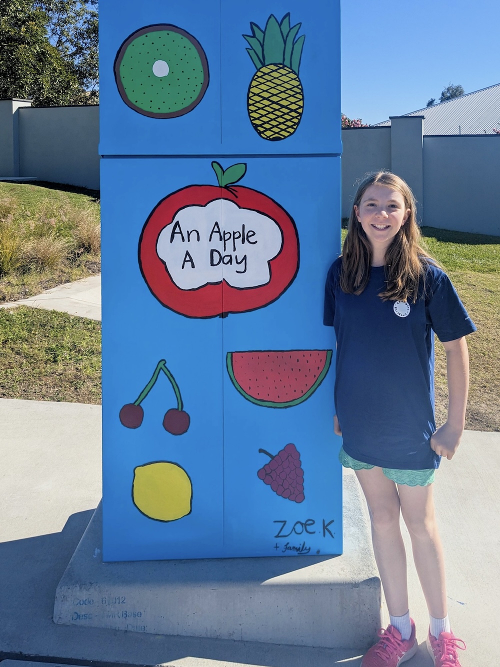 B0989-Zoe_Kretschmann_&_Family-An_Apple_A_Day-11